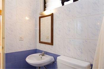 White Orchid Resort Candolim Esterno foto