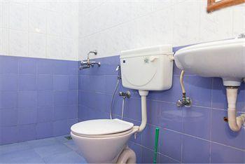 White Orchid Resort Candolim Esterno foto