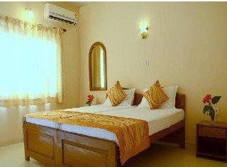 White Orchid Resort Candolim Esterno foto